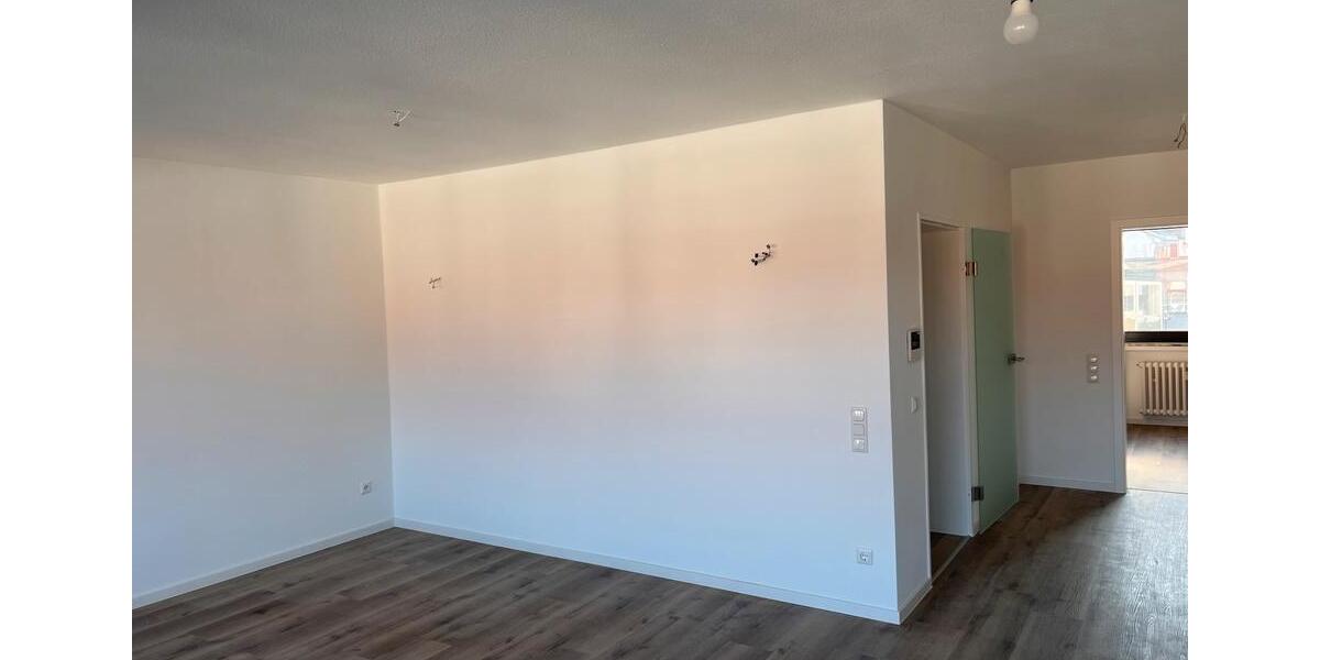 Etagenwohnung Hameln - 3 Zimmer, 82 m&sup2;, 890&euro; | Angebot:25049570