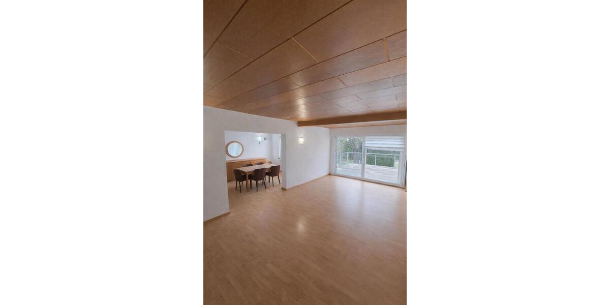 Reihenhaus Schwäbisch Gmünd - 7 Zimmer, 139 m&sup2;, 1.500&euro; | Angebot:26618242