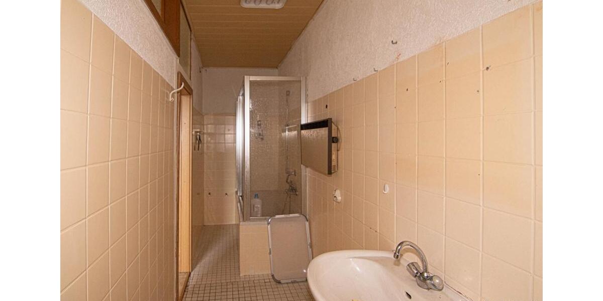 Etagenwohnung Oberkotzau - 2 Zimmer, 84 m&sup2;, 588&euro; | Angebot:26183243