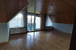 Großzügige Wohnung mit eigenem Eingang zimmer