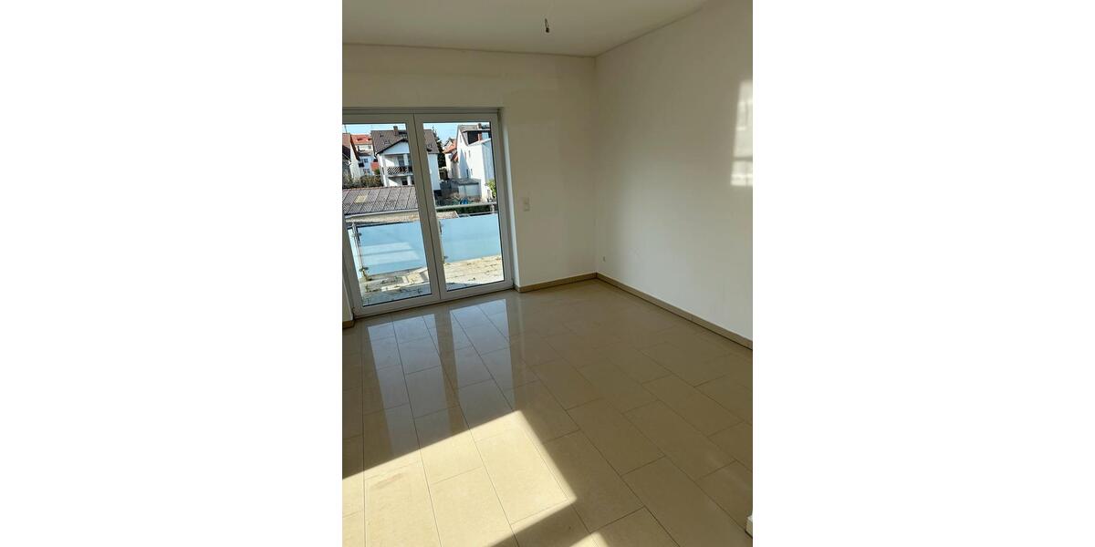 Dachgeschoßwohnung Gießen Wieseck - 3 Zimmer, 90 m&sup2;, 1.150&euro; | Angebot:26050734