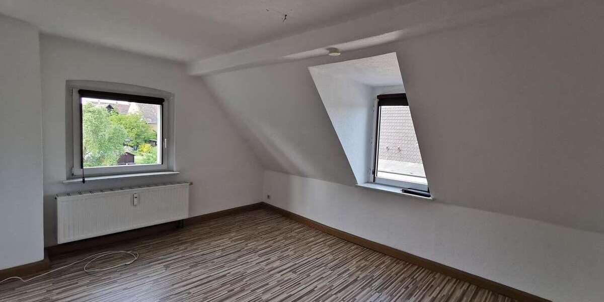 Etagenwohnung Teuchern OT Trebnitz Trebnitz - 2 Zimmer, 51 m&sup2;, 360&euro; | Angebot:26767384