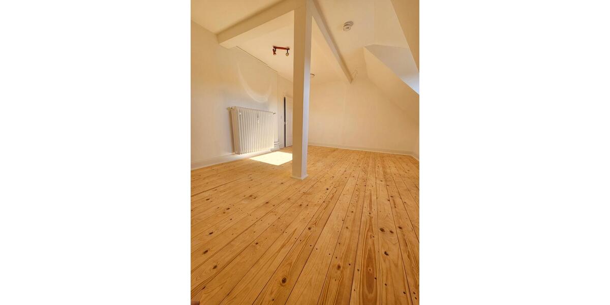 Dachgeschoßwohnung Hessisch Lichtenau - 4 Zimmer, 115 m&sup2;, 795&euro; | Angebot:26674953