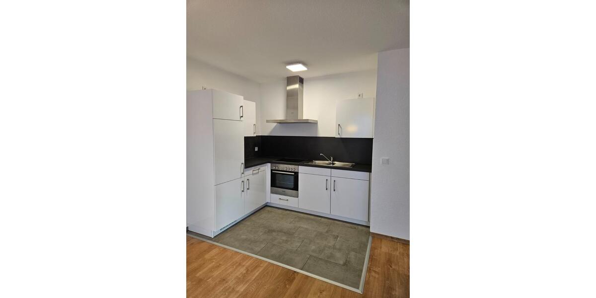 Hochparterre Steinbach (Taunus) - 2 Zimmer, 67 m&sup2;, 1.200&euro; | Angebot:24730504