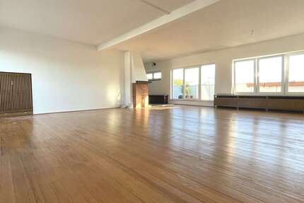 Wohnung Düsseldorf Stadtmitte - 4 Zimmer, 158 m&sup2;, 2.449&euro; | Angebot:27566436