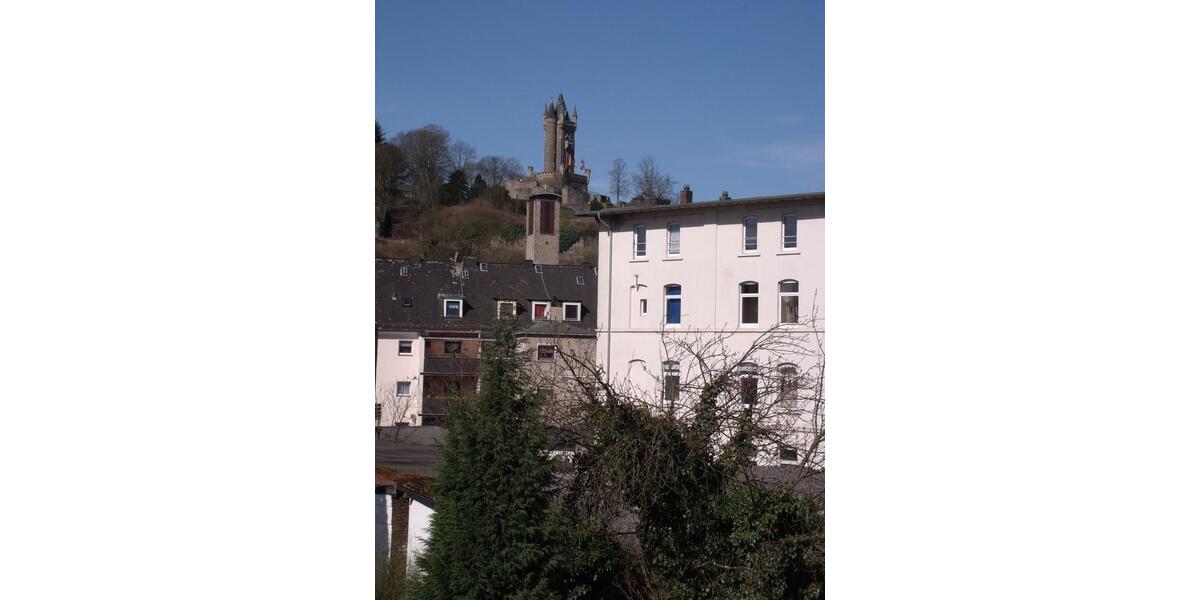 Dachgeschoßwohnung Dillenburg - 3 Zimmer, 70 m&sup2;, 510&euro; | Angebot:25117998