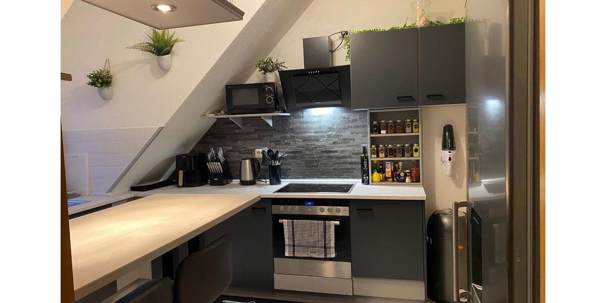 Dachgeschoßwohnung Schwalmstadt - 4 Zimmer, 88 m&sup2;, 790&euro; | Angebot:25945240