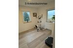 Wohnen auf Zeit Wermelskirchen - 7 Zimmer, 187 m&sup2;, 1.950&euro; | Angebot:26537221