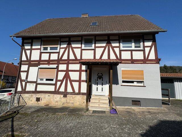 Einfamilienhaus Eschwege Oberhone - 6 Zimmer, 167 m&sup2;, 2.200&euro; | Angebot:21671099