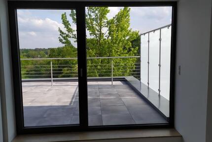 2-Zi. Penthouse Wohnung, Riesige Dachterrasse + Top Feldrandlage, inkl. EBK 2 zimmer