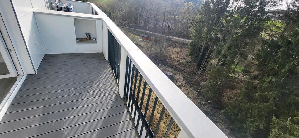 Etagenwohnung Engelskirchen - 4.5 Zimmer, 100 m&sup2;, 1.000&euro; | Angebot:26611643