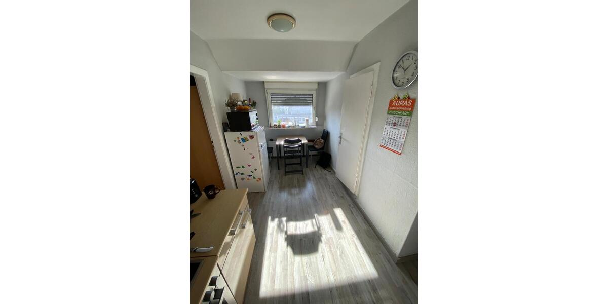 Schöne zentrale Stadtwohnung im DG 2 zimmer