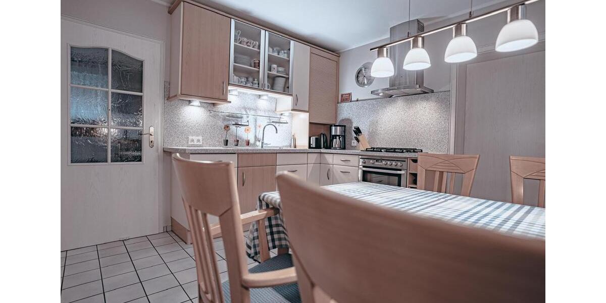 Wohnen auf Zeit Lingen (Ems) Damaschke - 12 Zimmer, 250 m&sup2;, 25&euro; | Angebot:24799494