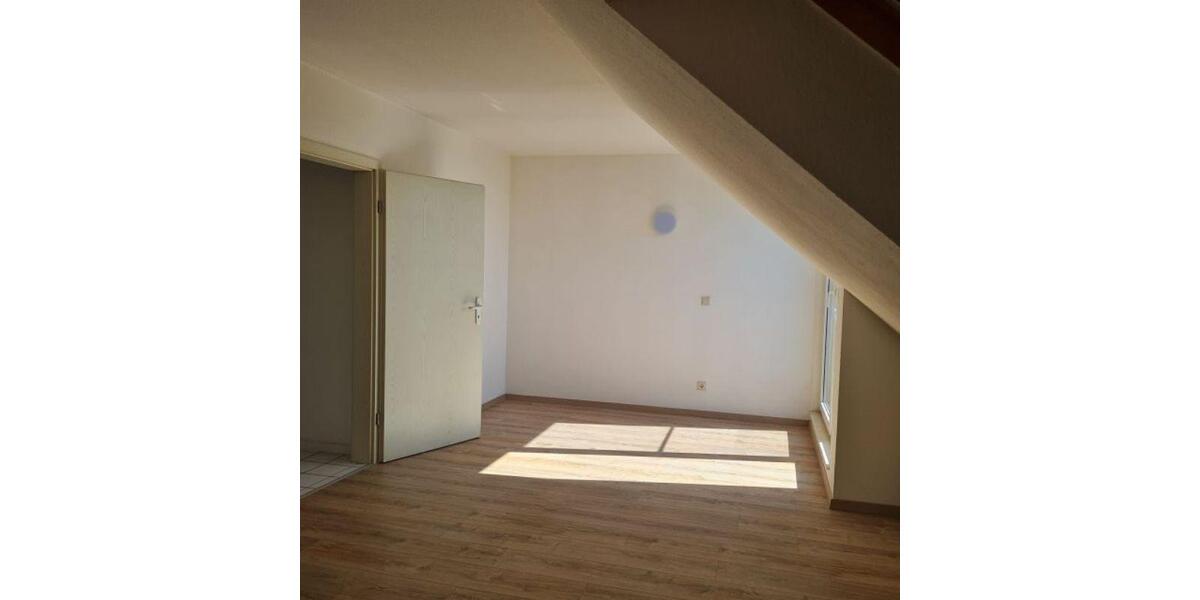 Etagenwohnung Coswig (Anhalt) - 2 Zimmer, 45 m&sup2;, 327&euro; | Angebot:26581922
