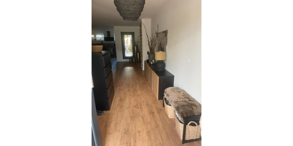 Erdgeschoßwohnung Rechlin - 4 Zimmer, 130 m&sup2;, 1.100&euro; | Angebot:24946710