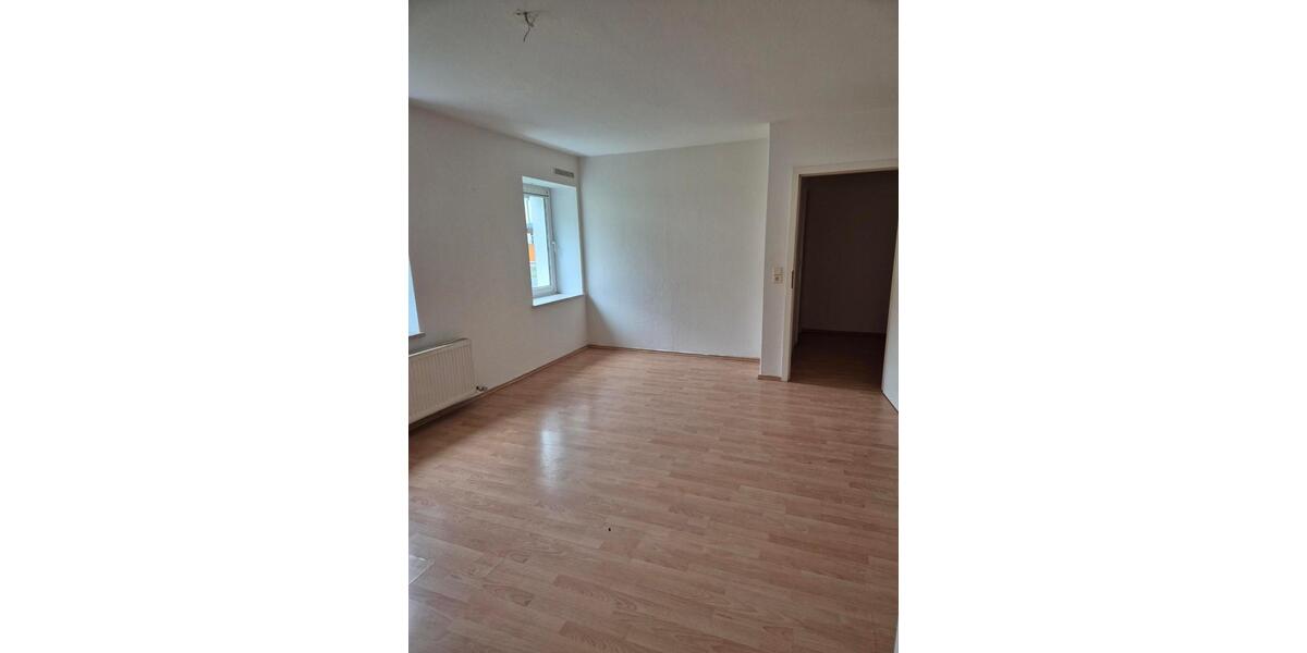 Erdgeschoßwohnung Sonneberg - 1 Zimmer, 40 m&sup2;, 241&euro; | Angebot:26163566