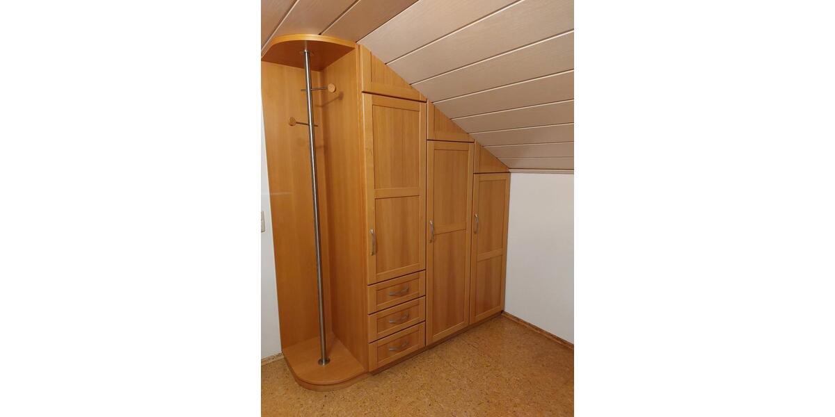 Dachgeschoßwohnung Plattling - 5 Zimmer, 75 m&sup2;, 650&euro; | Angebot:25650924