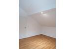 Neu ausgebaute, energetisch sanierte Dachgeschosswohnung 3 zimmer