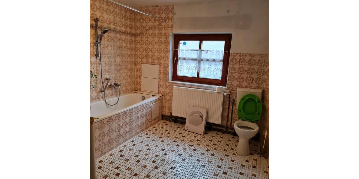 Etagenwohnung Rotthalmünster - 3 Zimmer, 95 m&sup2;, 800&euro; | Angebot:25715370