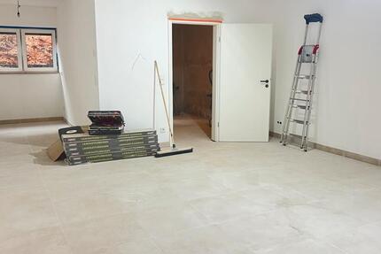 Wohnung Schwalbach - 2 Zimmer, 70 m&sup2;, 700&euro; | Angebot:24641319