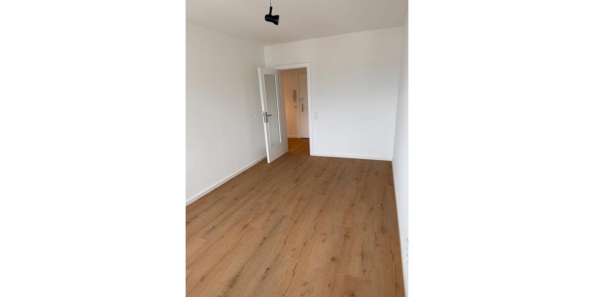 Etagenwohnung Bonn Lannesdorf - 4.5 Zimmer, 98 m&sup2;, 1.450&euro; | Angebot:26639557