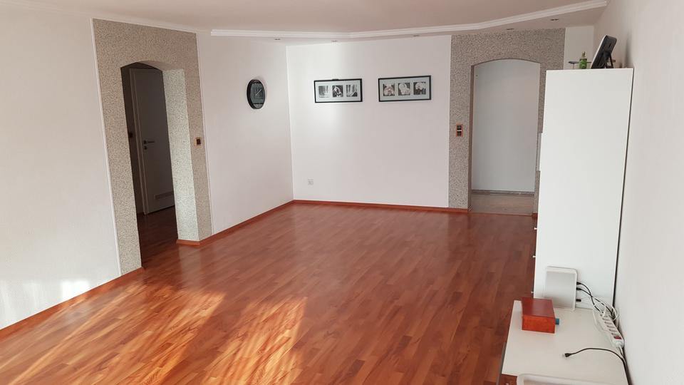 Etagenwohnung Flein - 4 Zimmer, 106 m&sup2;, 1.300&euro; | Angebot:25977680