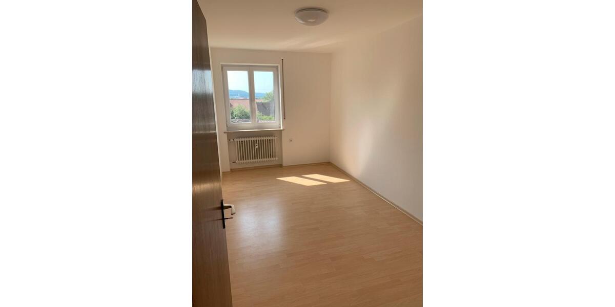 Etagenwohnung Altenmünster - 4 Zimmer, 100 m&sup2;, 1.050&euro; | Angebot:25838045