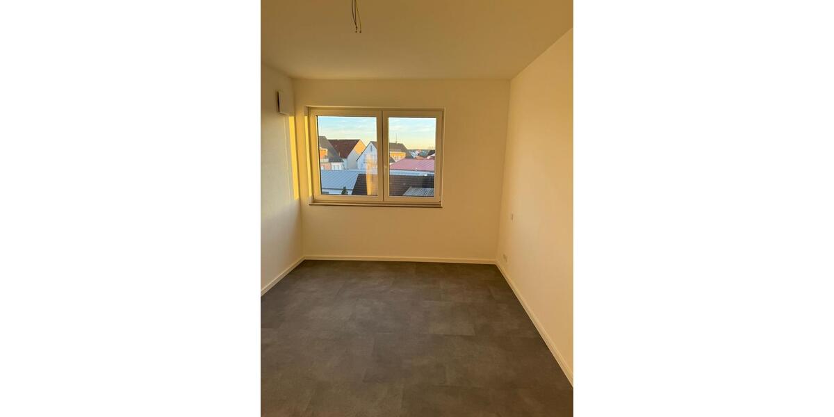 Einfamilienhaus Manching - 3 Zimmer, 73 m&sup2;, 1.350&euro; | Angebot:26042082