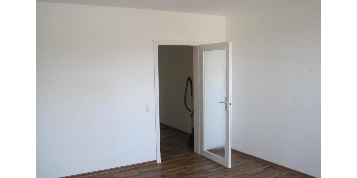Etagenwohnung Wilhelmshaven - 1 Zimmer, 37 m&sup2;, 350&euro; | Angebot:26091199