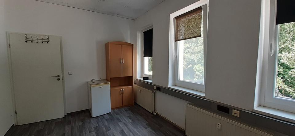 Wohnen auf Zeit Georgenthal - 9 Zimmer, 340 m&sup2;, 15&euro; | Angebot:26321447