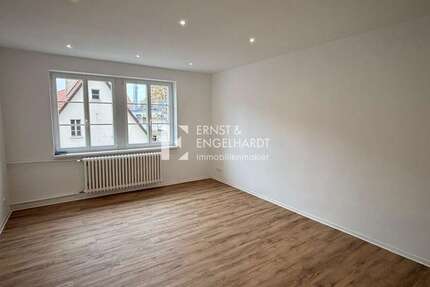 Wohnung Kitzingen - 2 Zimmer, 90 m&sup2;, 900&euro; | Angebot:23820363