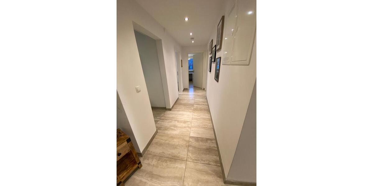 Etagenwohnung Stuttgart Bad Cannstatt - 3 Zimmer, 82 m&sup2;, 1.250&euro; | Angebot:26681918