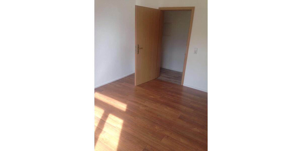 Etagenwohnung Grimma - 2 Zimmer, 53 m&sup2;, 345&euro; | Angebot:25884195