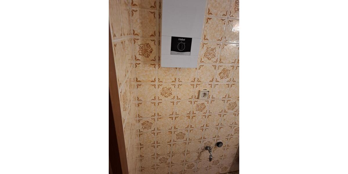 Dachgeschoßwohnung Emmelshausen - 1 Zimmer, 32 m&sup2;, 385&euro; | Angebot:25993413