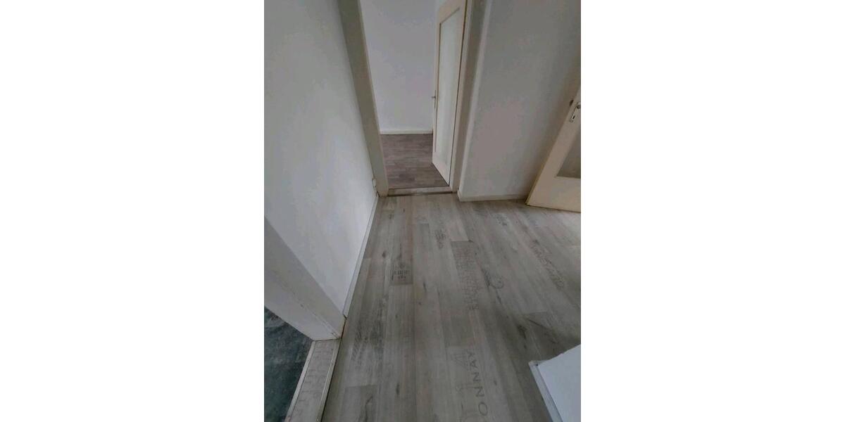 Etagenwohnung Thiersheim - 3 Zimmer, 75 m&sup2;, 670&euro; | Angebot:26273999