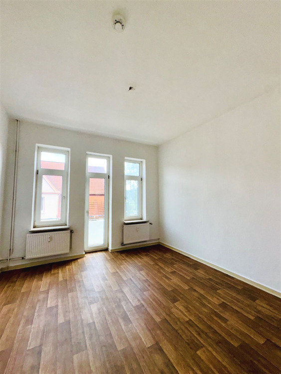 Helle 2-Zimmer-Wohnung mit Balkon in zentraler Lage Iltisstraße, Kiel