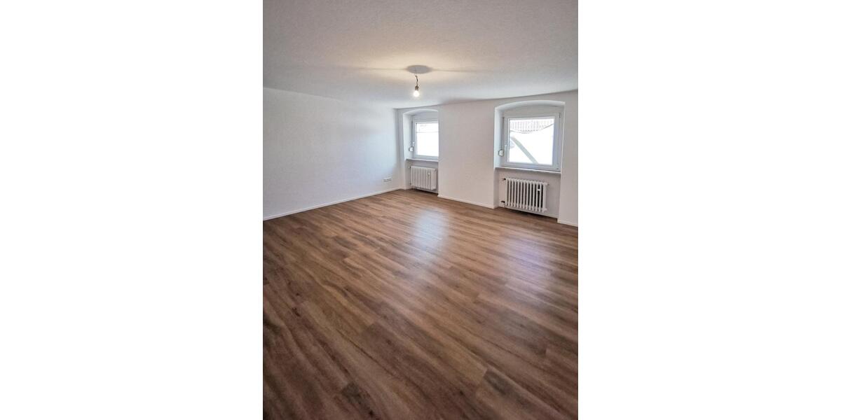 Dachgeschoßwohnung Hartheim am Rhein - 3 Zimmer, 88 m&sup2;, 1.056&euro; | Angebot:25718984