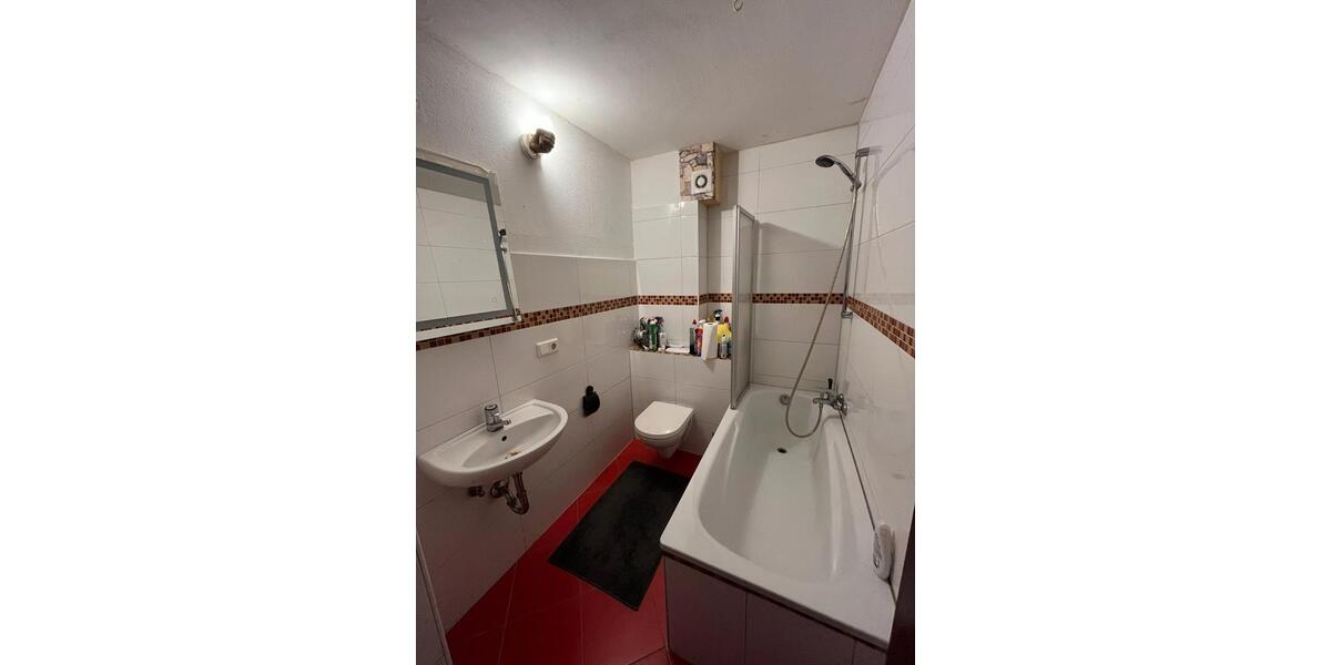 Etagenwohnung Wuppertal - 2 Zimmer, 67 m&sup2;, 550&euro; | Angebot:26001850