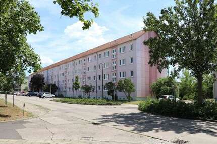 Wohnung zum Mieten in Genthin 300 € 60.11 m²