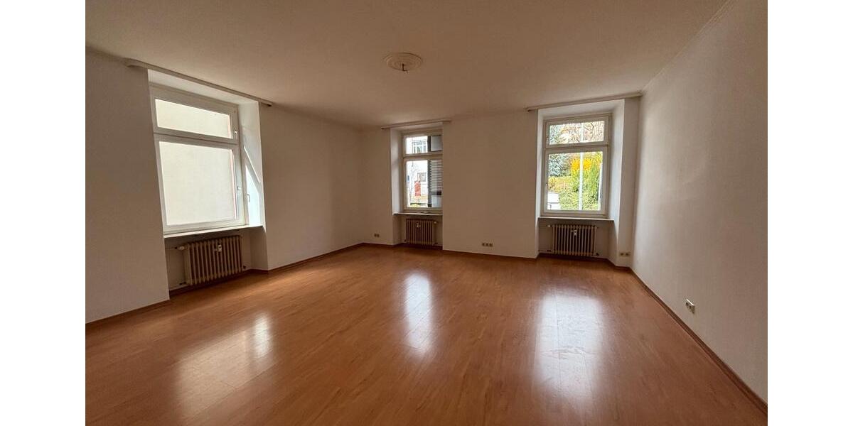 Erdgeschoßwohnung Neustadt an der Weinstraße - 5 Zimmer, 146 m&sup2;, 1.150&euro; | Angebot:26564435