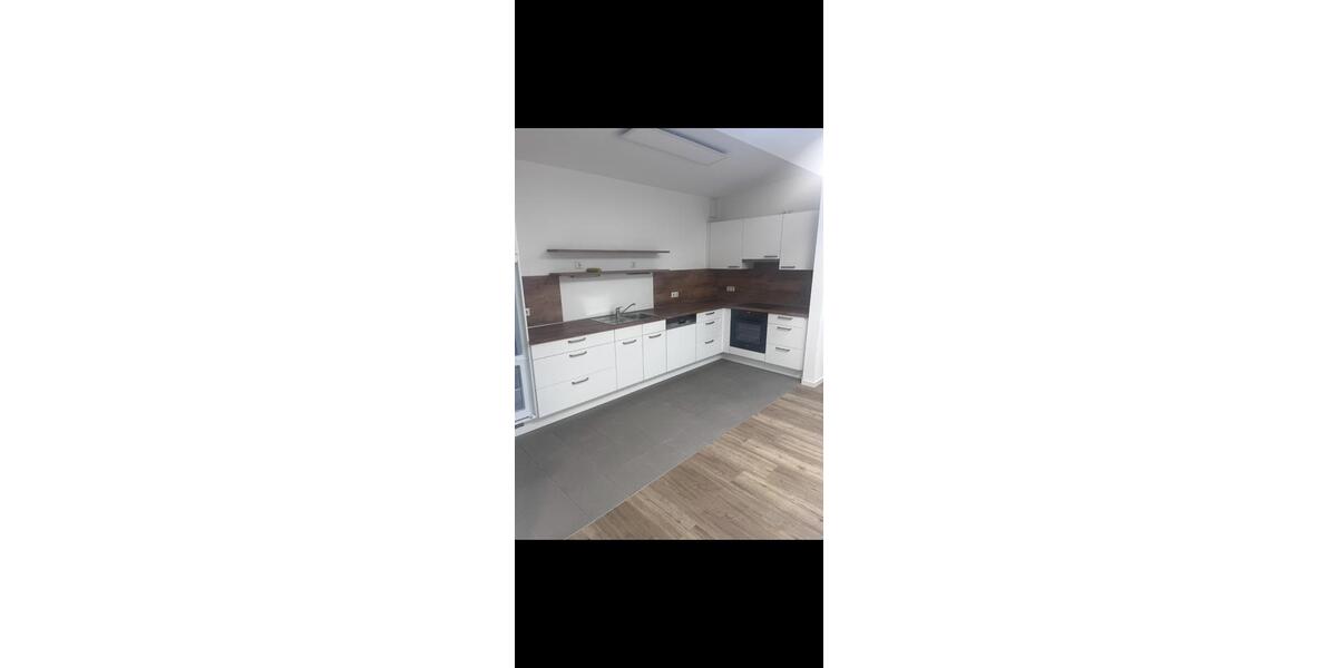 Etagenwohnung Greifswald - 3 Zimmer, 116 m&sup2;, 1.390&euro; | Angebot:26293642
