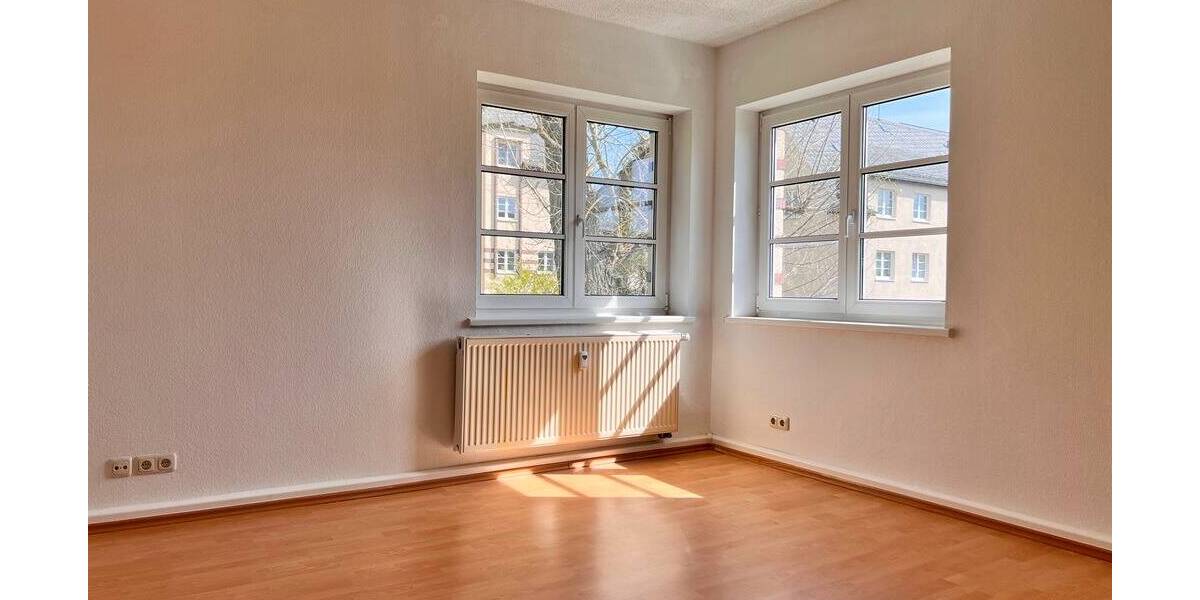 Etagenwohnung Plauen Reusa - 3 Zimmer, 64 m&sup2;, 354&euro; | Angebot:26388916