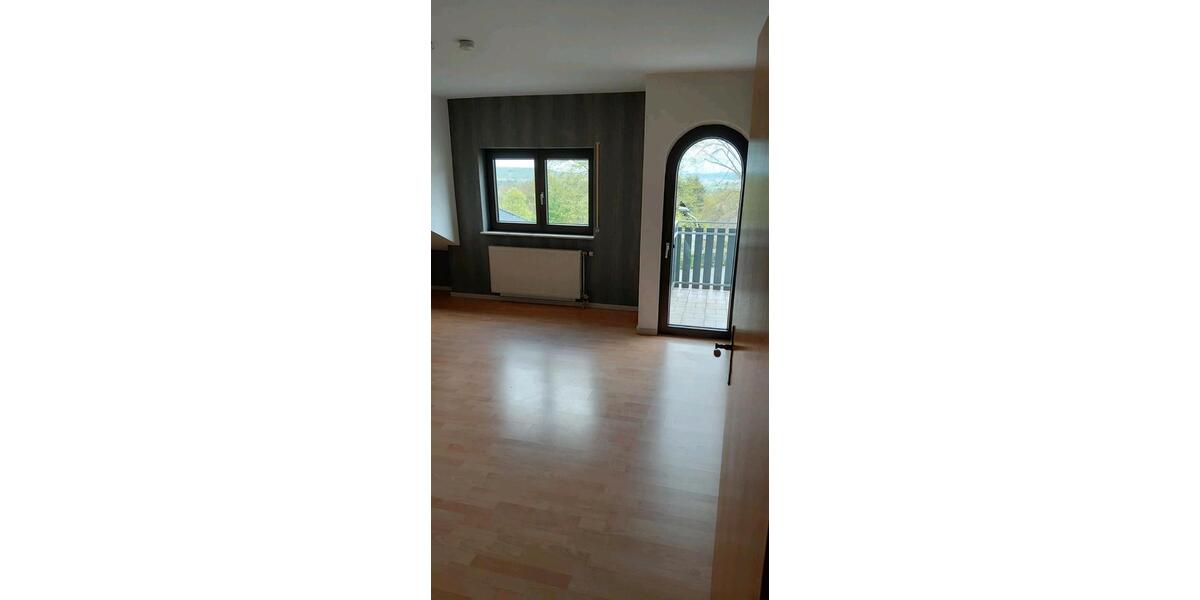 Erdgeschoßwohnung Wettenberg - 5 Zimmer, 160 m&sup2;, 1.490&euro; | Angebot:26235611