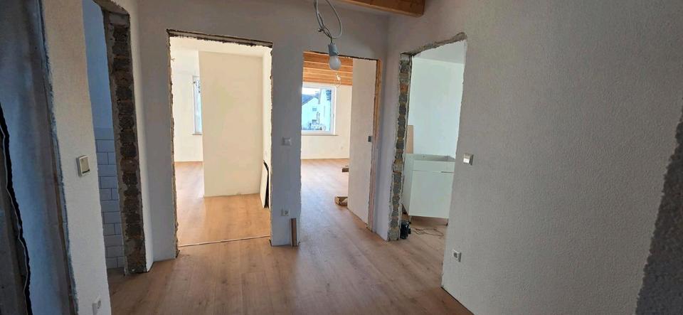 Dachgeschoßwohnung Rainau - 4 Zimmer, 112 m&sup2;, 1.250&euro; | Angebot:24469054