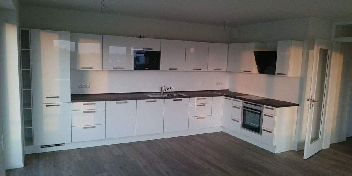 Etagenwohnung Schwerin Werdervorstadt - 3 Zimmer, 83 m&sup2;, 1.245&euro; | Angebot:25686712