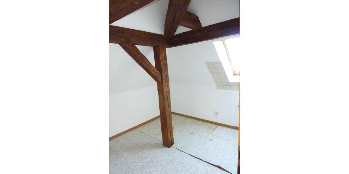 Dachgeschoßwohnung Pegau - 2 Zimmer, 42 m&sup2;, 240&euro; | Angebot:25473975