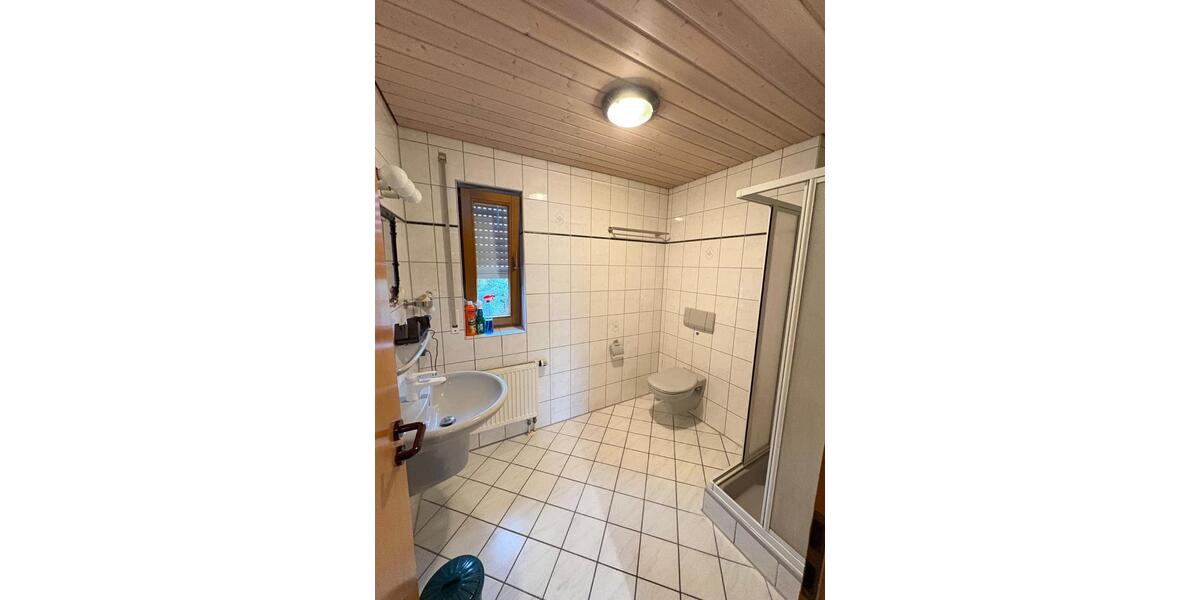 Einfamilienhaus Eutingen im Gäu - 6.5 Zimmer, 130 m&sup2;, 1.350&euro; | Angebot:24744634