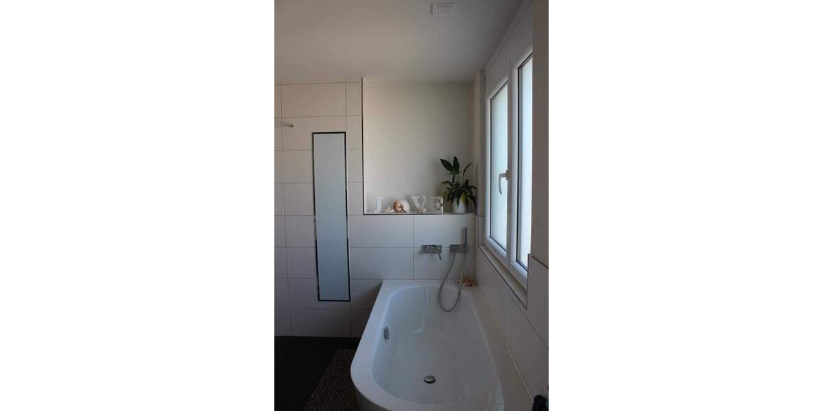 Etagenwohnung Böblingen - 3 Zimmer, 109 m&sup2;, 1.800&euro; | Angebot:24497716