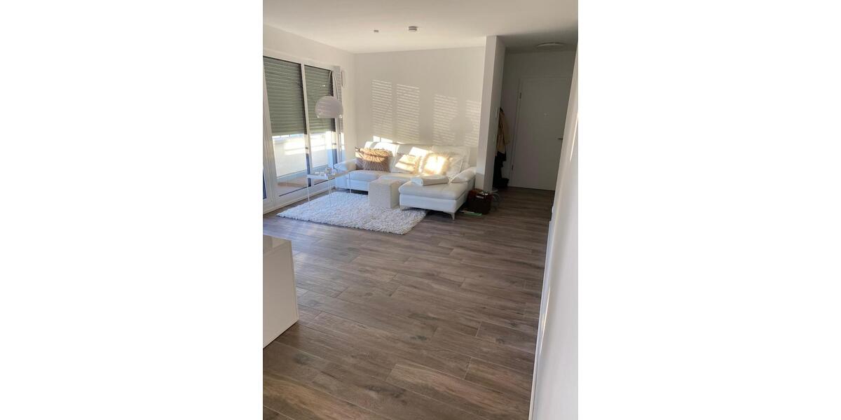 Tolle Penthouse Wohnung 3 zimmer