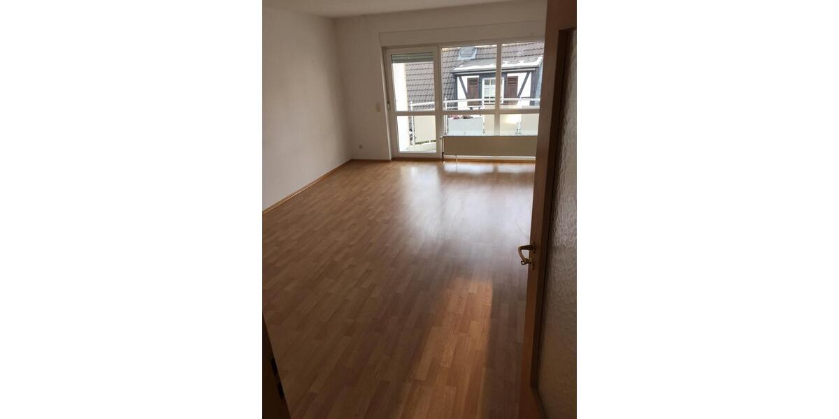 Etagenwohnung Lindlar - 3 Zimmer, 77 m&sup2;, 615&euro; | Angebot:26704302